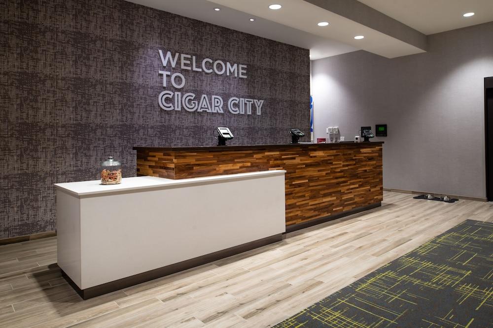 Hampton Inn Tampa Downtown Channel District מראה חיצוני תמונה