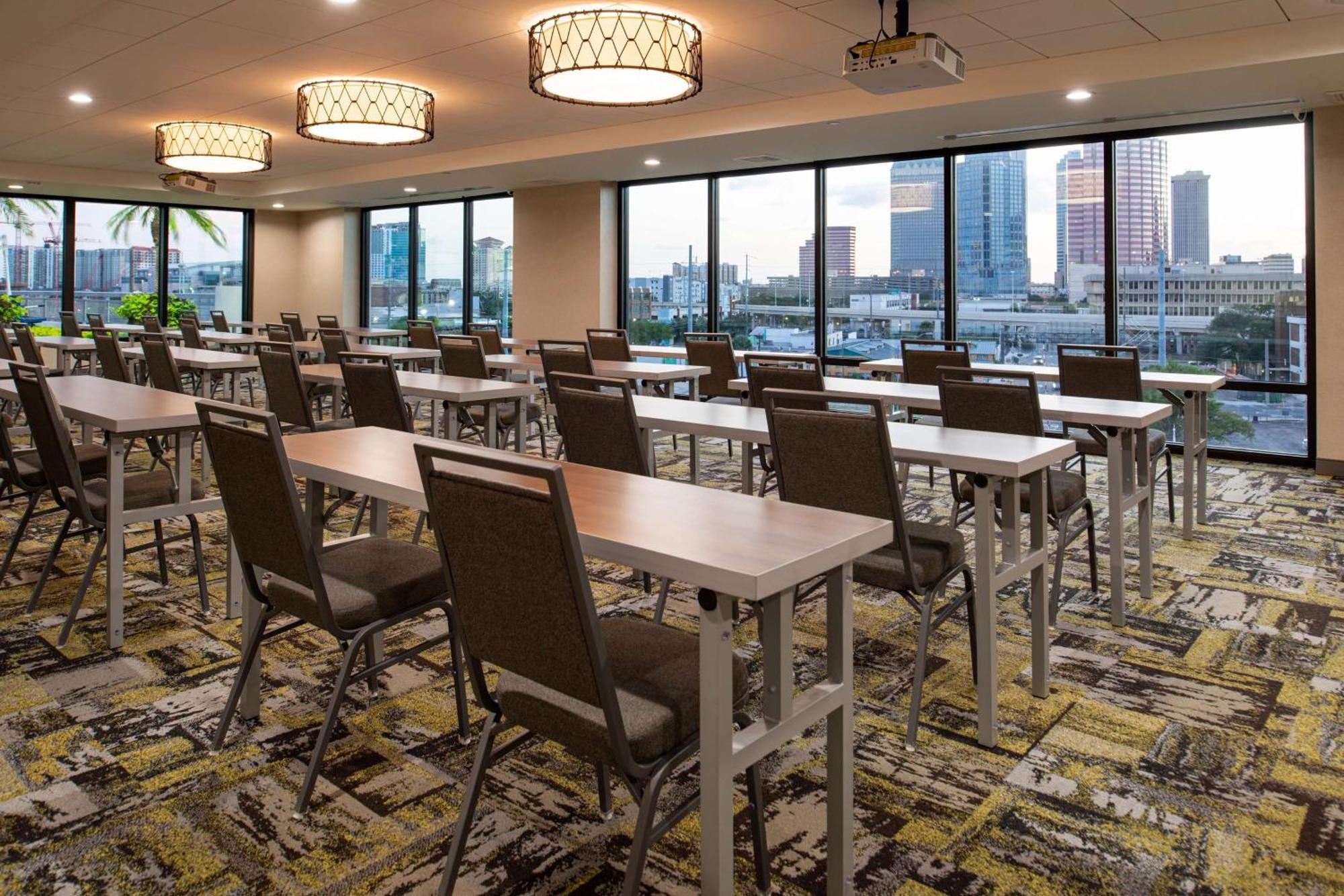 Hampton Inn Tampa Downtown Channel District מראה חיצוני תמונה